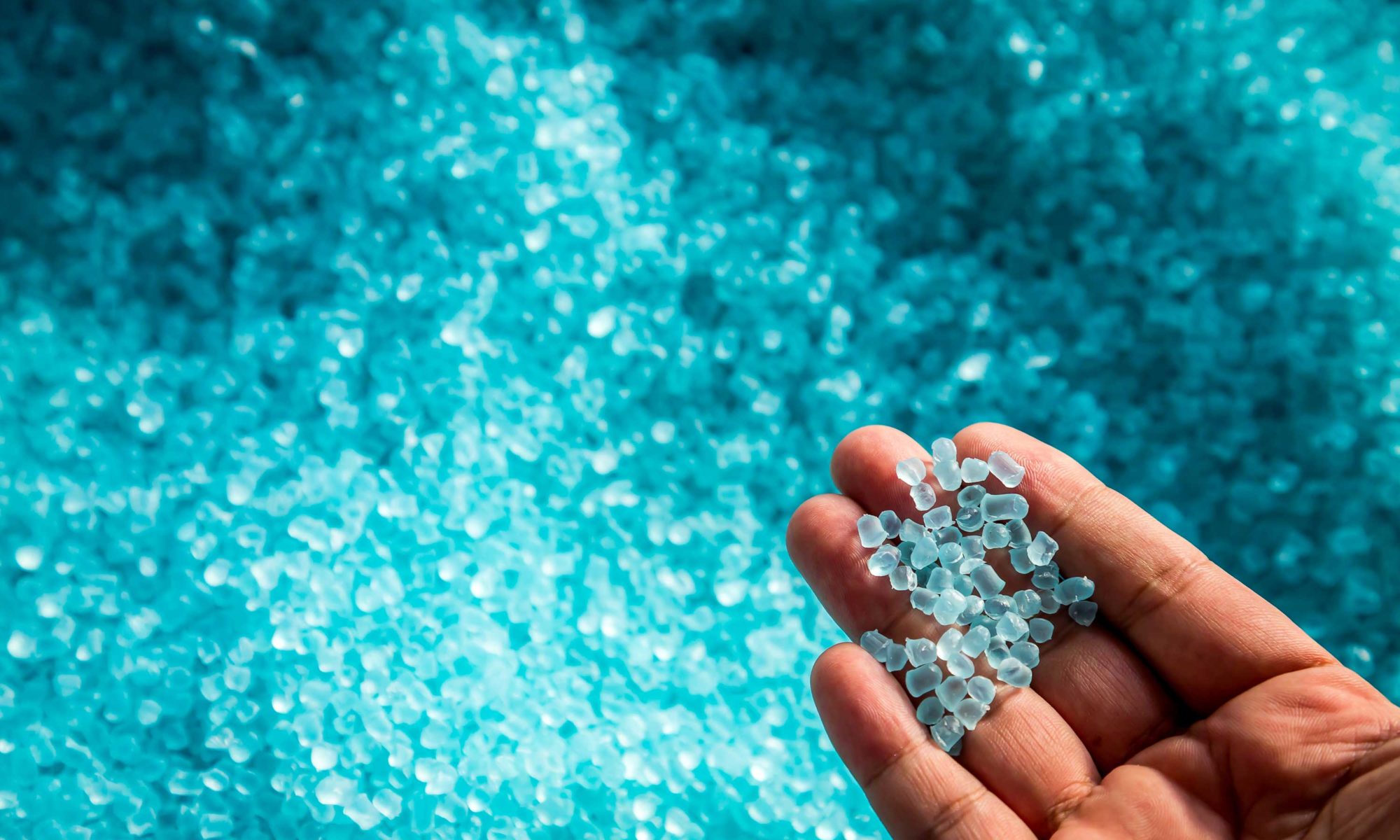 Plastic is fantastic!" - Rational use and plastic recycling industry - Alcimed