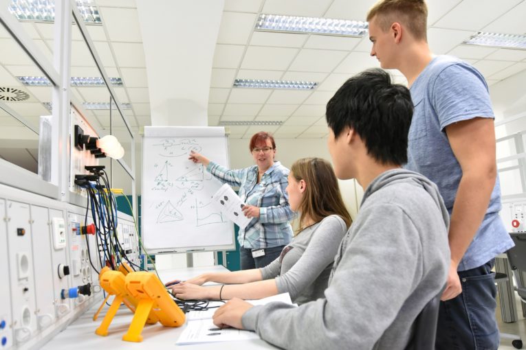 industries du futur agence cabinet conseil consulting